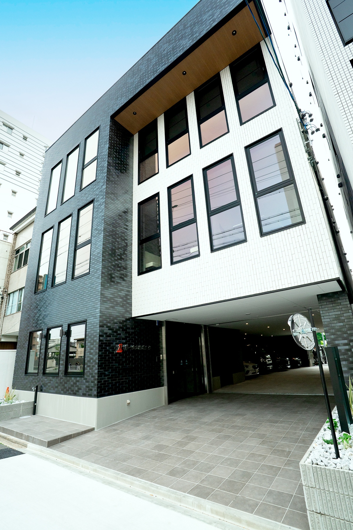 代表取締役　春田和久